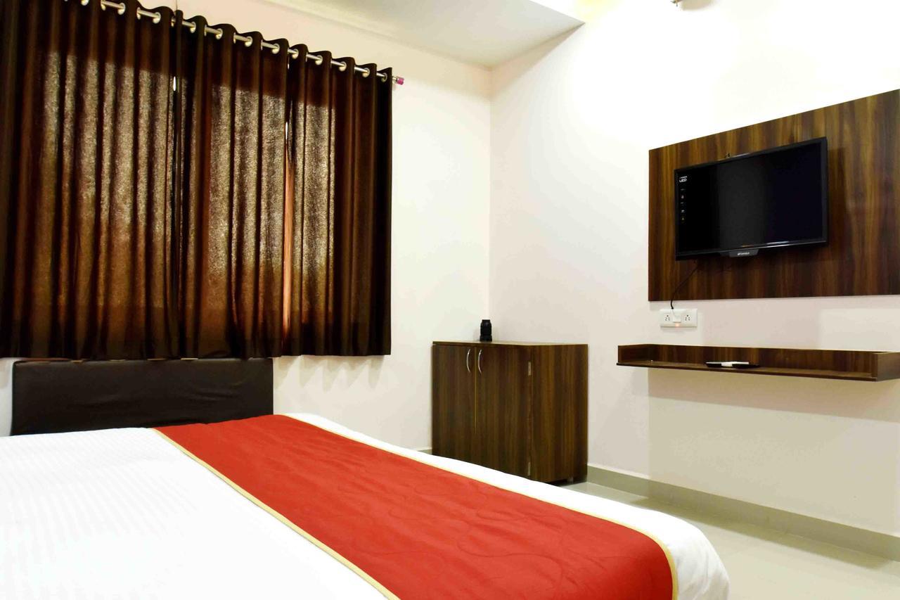 Hotel Hori Palace Ujjain Buitenkant foto